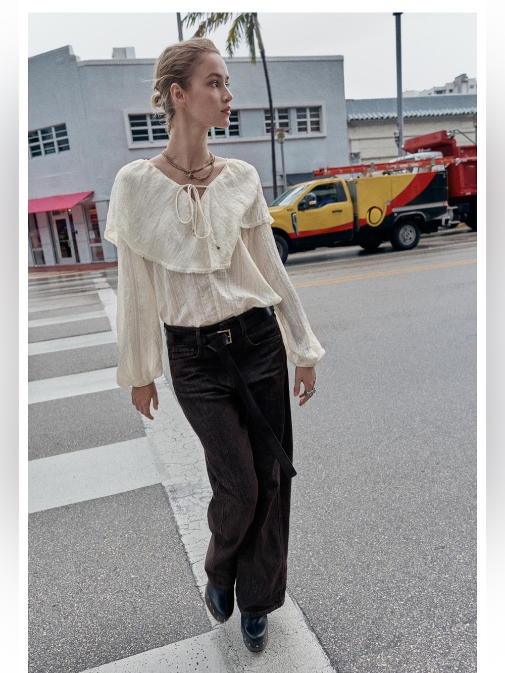 Zara RUFFLED LACE BLOUSE